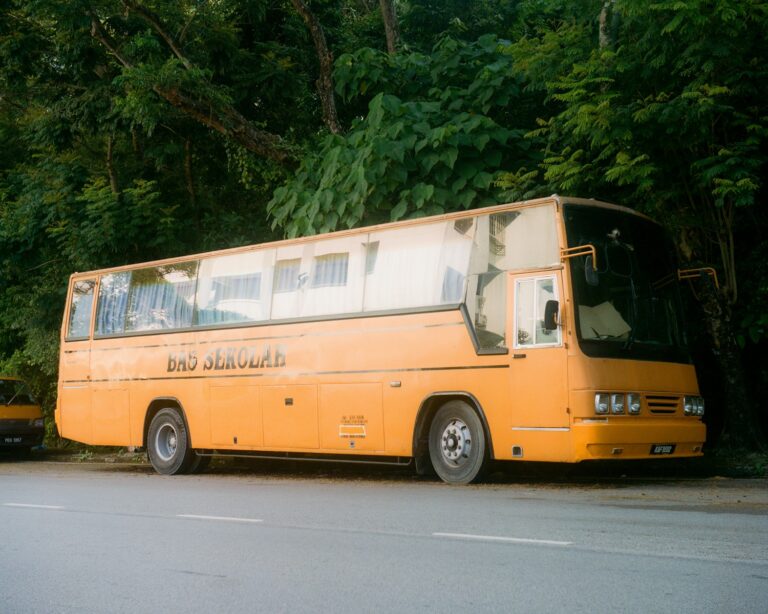 Como funcionam os testes de frenagem dos ônibus antes de irem às ruas ...
