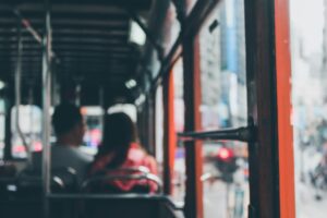 Isenção Tarifária para Idosos: Aposentadoria no Transporte Público