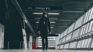 Segredos do Metrô: A Engenharia por Trás dos 'Olhos' no Teto