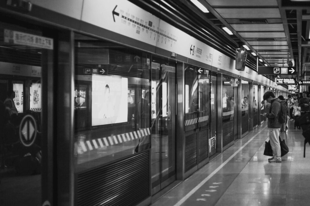 Crise Silenciosa no Metrô: Evite o Caos com Comunicação Eficaz