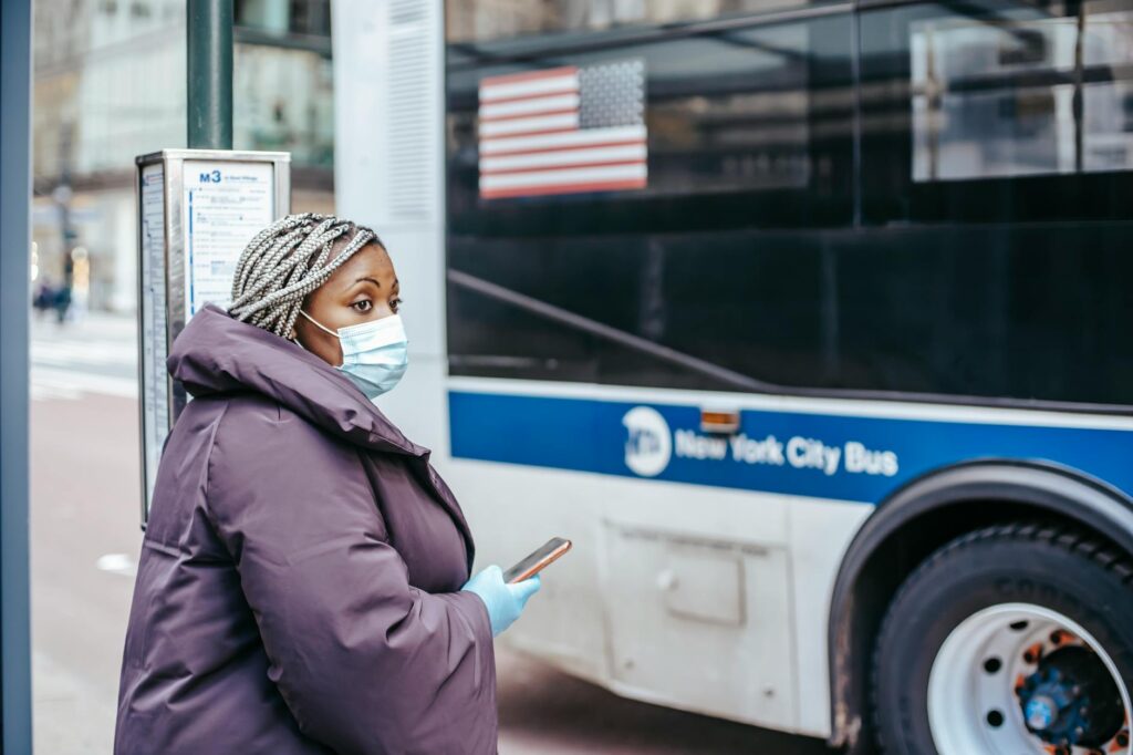 Alongamento no Ponto de Ônibus: Transforme seu Tempo de Espera